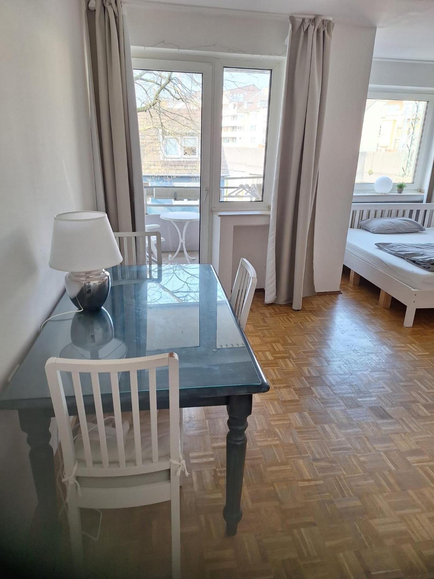 Spacious Flat Media Harbour Düsseldorf